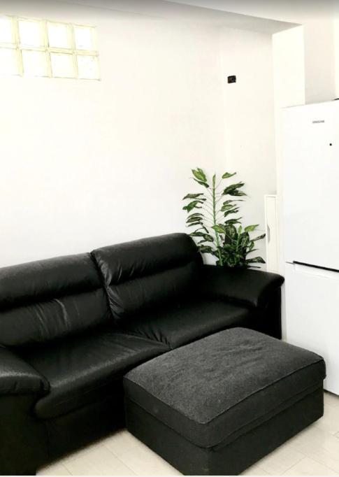Oyo Guest House Duc De Gaeta 발렌시아 외부 사진